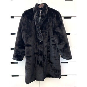 New w/ tags Tngan Black Faux Fur Coat - Women's Size X-Large - So warm and soft!